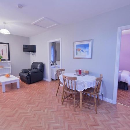 Ocean Breeze Apartment ラヒンチ エクステリア 写真