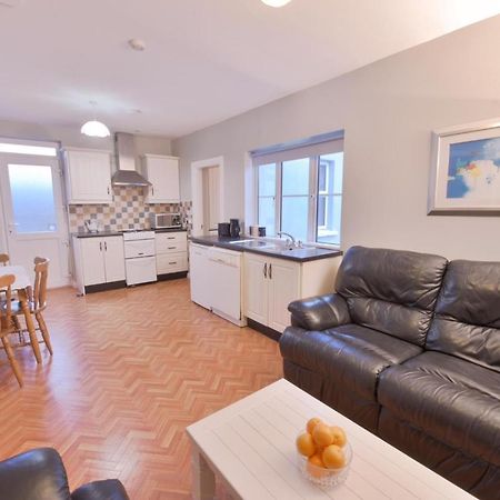 Ocean Breeze Apartment ラヒンチ エクステリア 写真