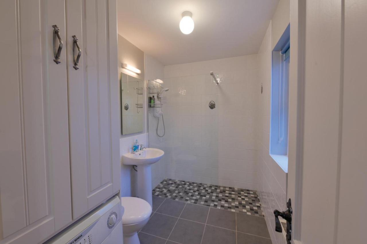 Ocean Breeze Apartment ラヒンチ エクステリア 写真